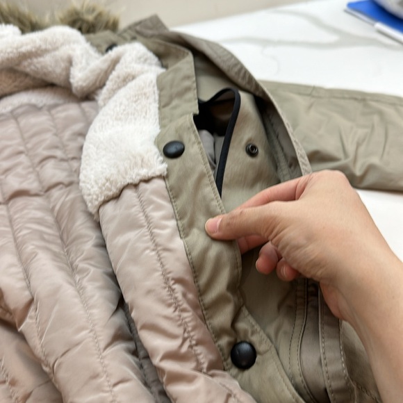 Preloved Coach Green Cotton/Nylon Parka Snap out Liner/ Faux Fur Hood Trim - Picture 12 of 17